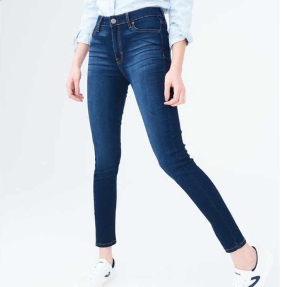 High Waisted Jegging